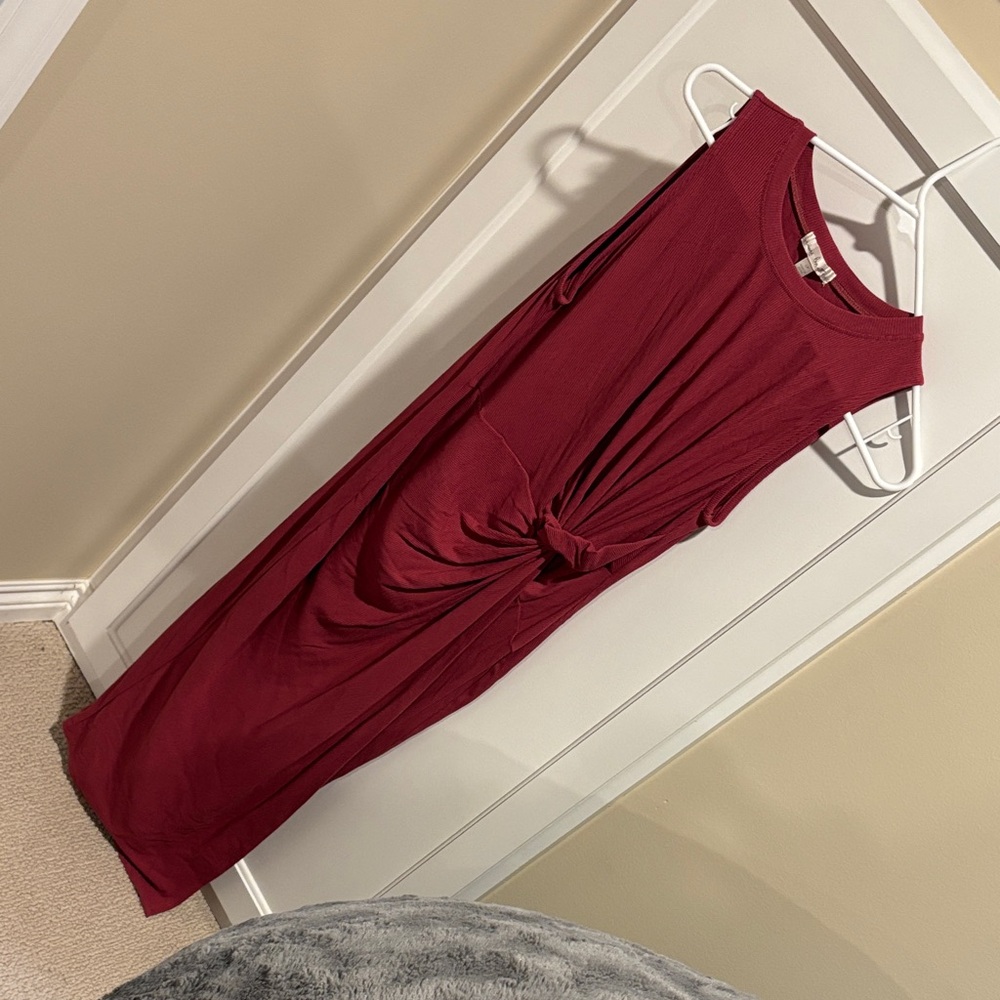 Nine Britton Burgundy Midi Dress
